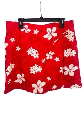 White Stag Red and White Floral Skort
